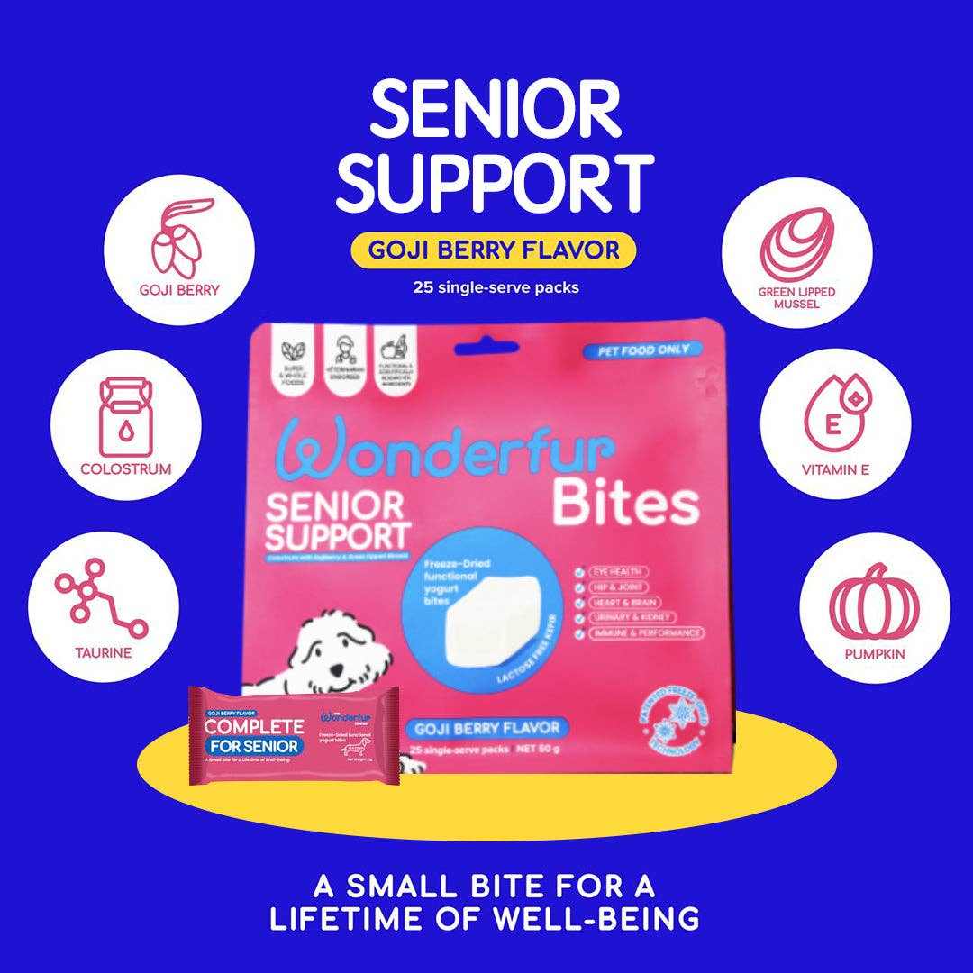 Wonderfur Senior Support Bites for dogs with goji berry, probiotics, vitamins, and joint health nutrients.