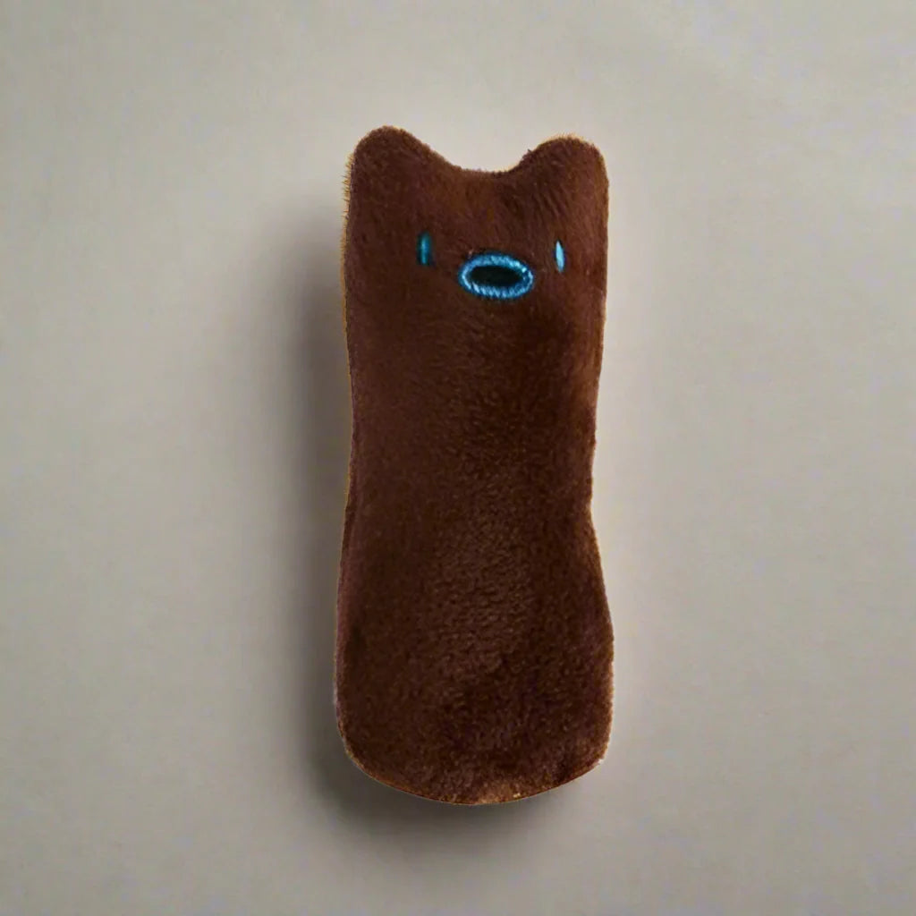 Interactive plush kicker cat toy with built-in vocal feature and catnip scent for teeth grinding and playful bites