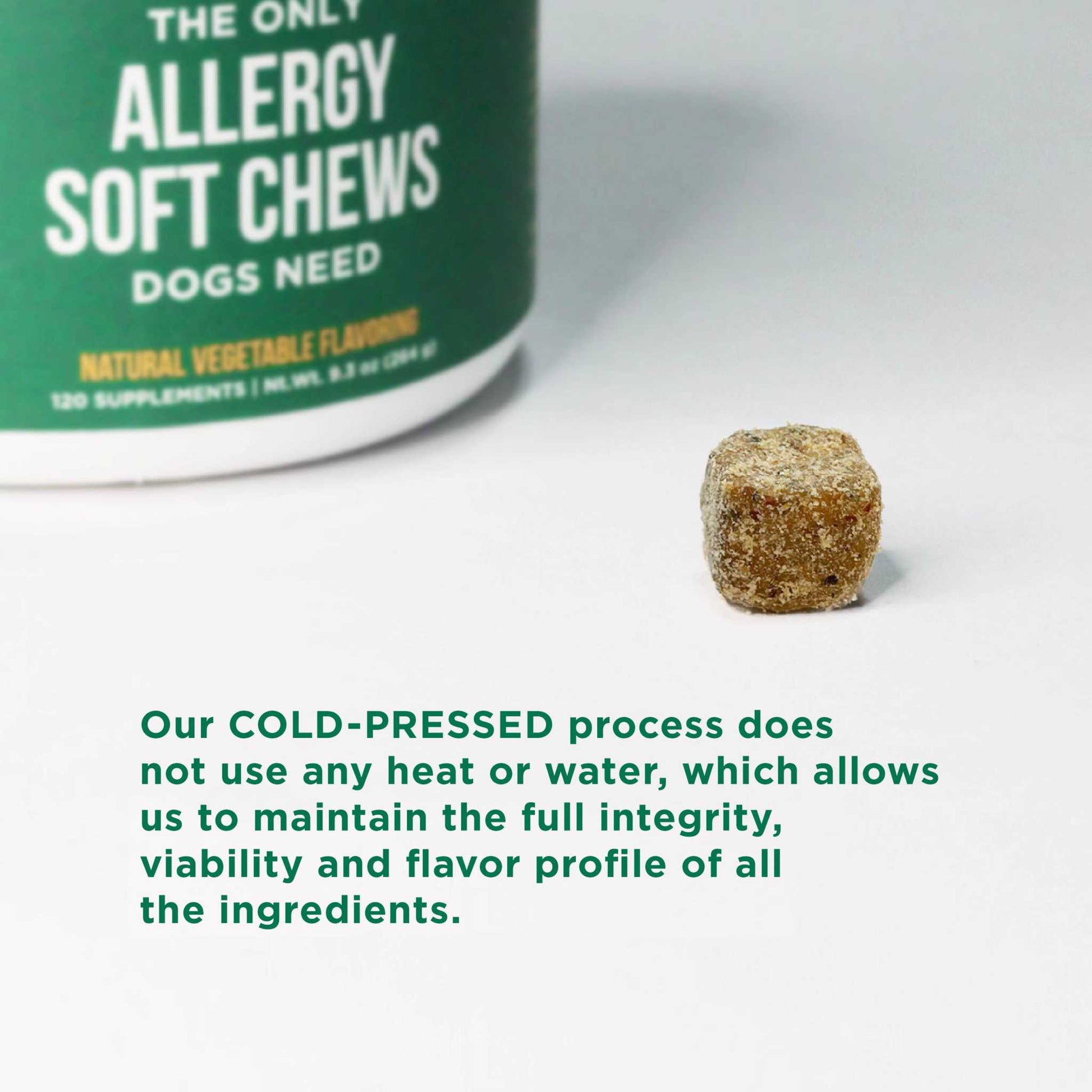 Allergy Soft Chews for Dogs with natural ingredients and cold-pressed process.