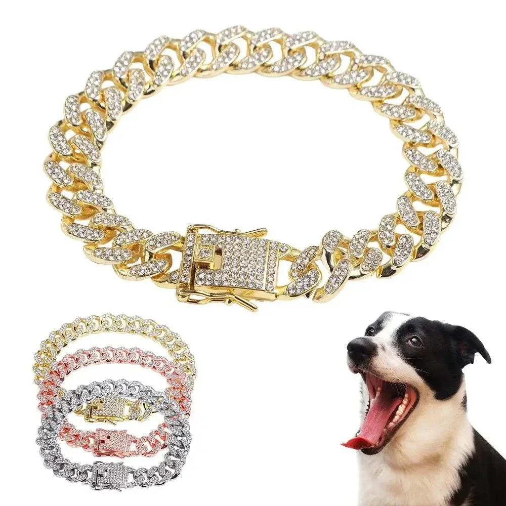 Luxury dog collar in high-quality alloy with sparkling rhinestones in gold, rose gold, and silver, enhancing your pet's style.