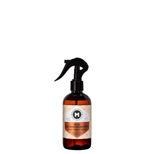 Melanie Newman Relax Coat Conditioning Spray 250ml bottle for dogs, featuring soothing essential oils.